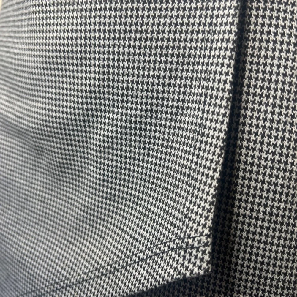 Soprano Micro Houndstooth Mini Skort | Size: S - Picture 4 of 10